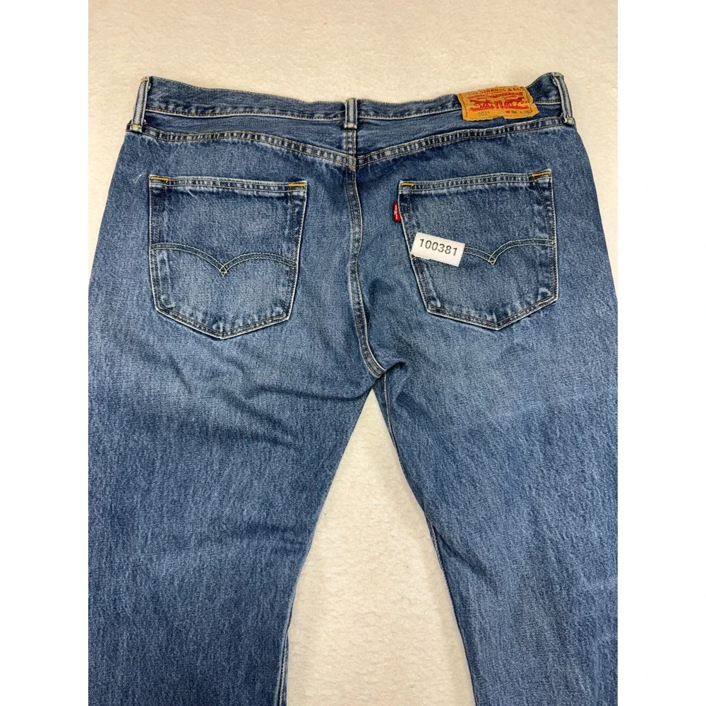 Levis 501 Original Fit Jeans Mens 36x30 Medium Wash Blue Straight Leg Button Fly